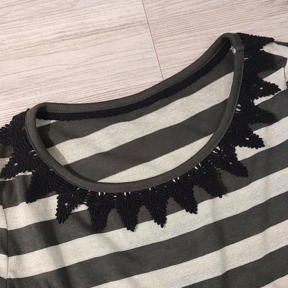 Whimsigoth Striped Dress With Black Tulle Skirt Medium EUC - Picture 3 of 10